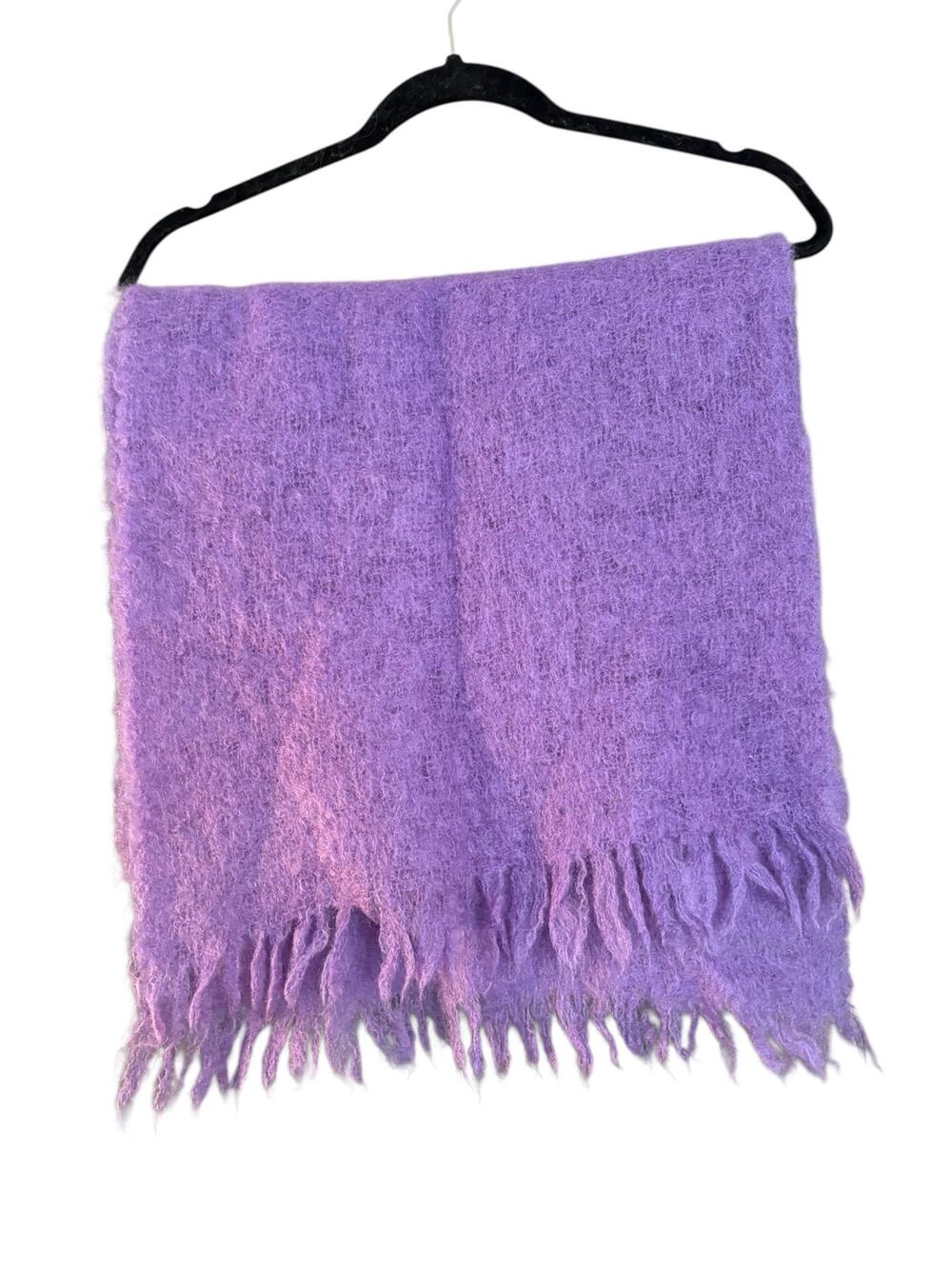 Purple Mohair Wrap Scarf Lap Blanket Fuzzy Cozy Warm Cabincore 16” x 62”
Fringe